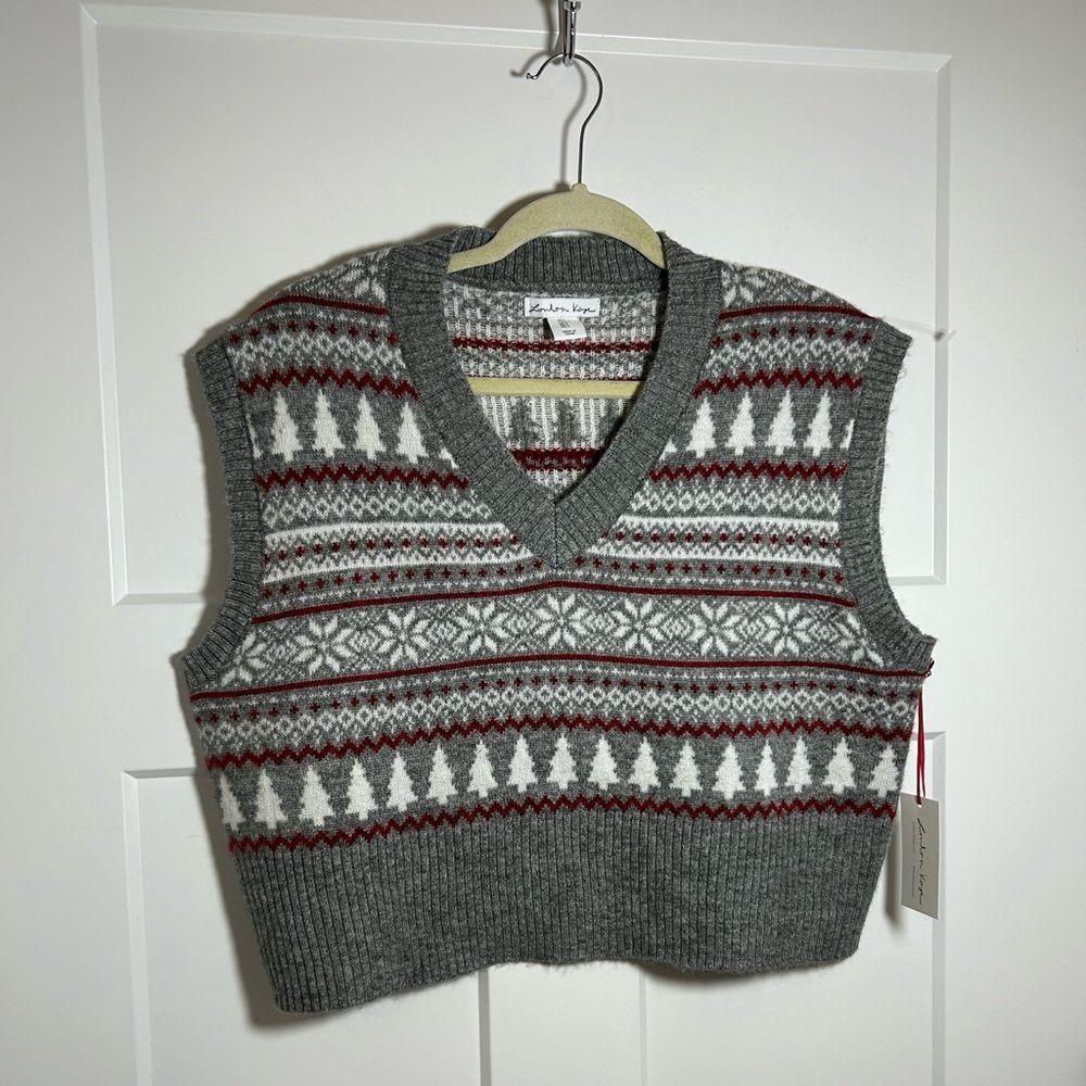 Cropped cozy holiday sweater vest, women’s large Christmas sweater